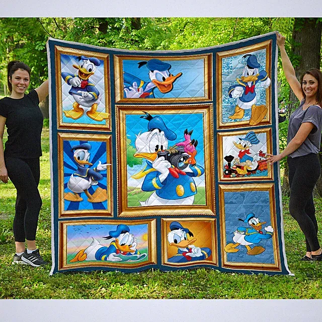 Classic Duck Cartoon Tribute Quilt – Animated Childhood Fan Blanket