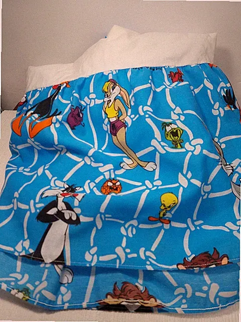 Vintage 1996 Looney Tunes Space Jam Twin Bedskirt Dust Ruffle Warner Bro